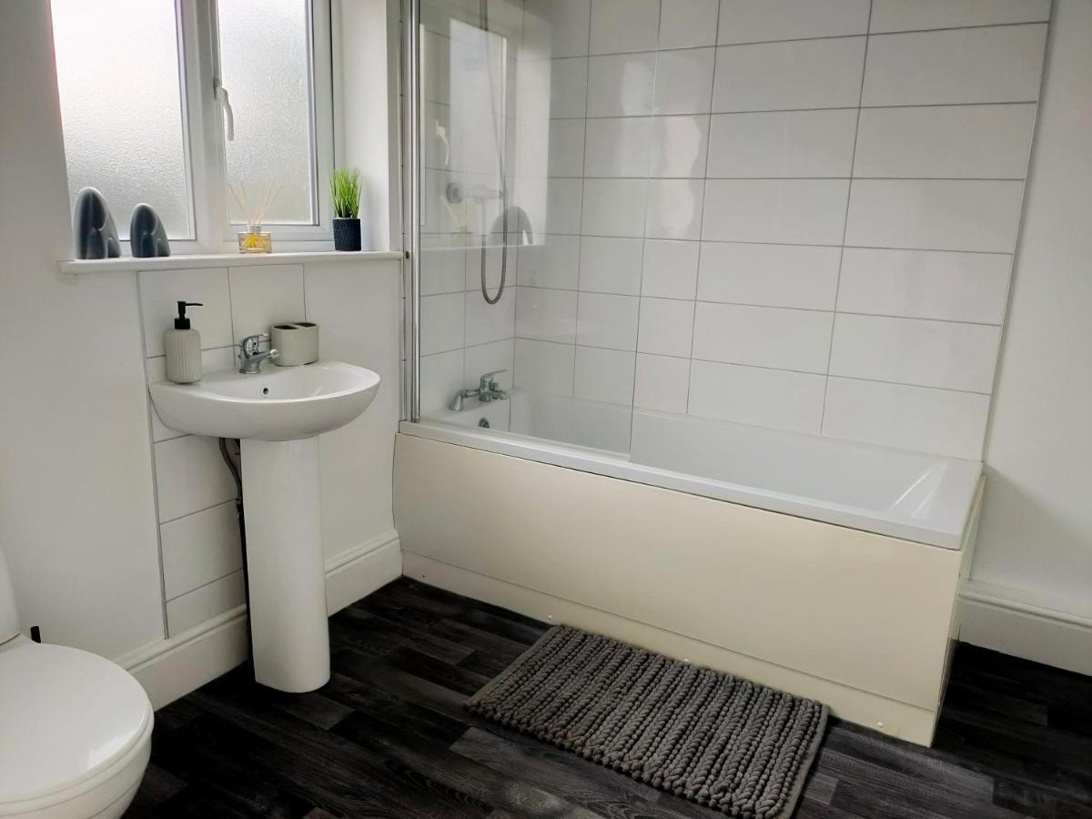 Wentworth Road Accomodation دونكاستر المظهر الخارجي الصورة
